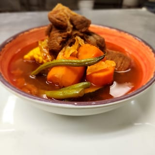 Caldo de Res