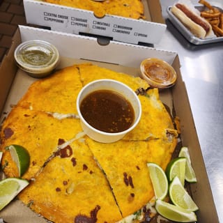 Pizza Birria